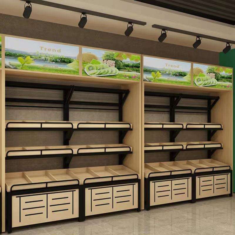 Zakázkový třípatrový kovový stojan na zeleninu určený pro supermarkety a ovocnářství, skladovací regál pro supermarkety