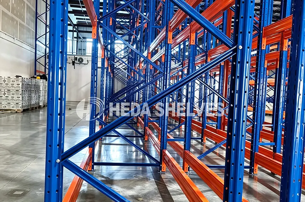 Dokončená instalace skladového systému 6