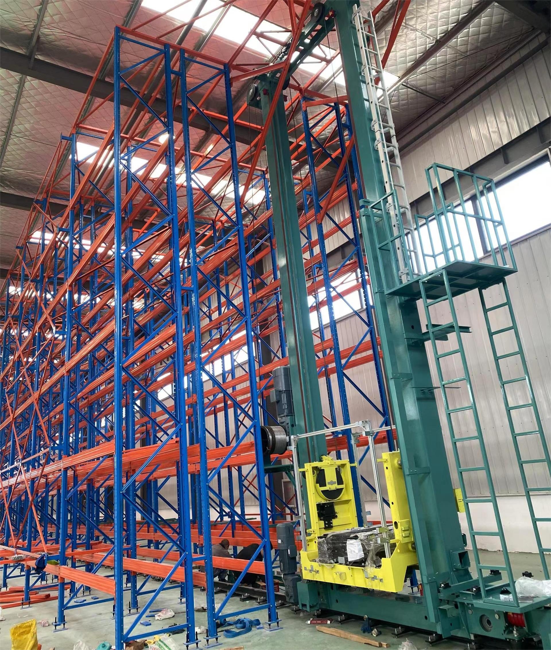 Skladování ve skladu ASRS Automatizovaný skladovací a vyhledávací systém (ASRS) Ocelový 5vrstvý selektivní paletový regál
