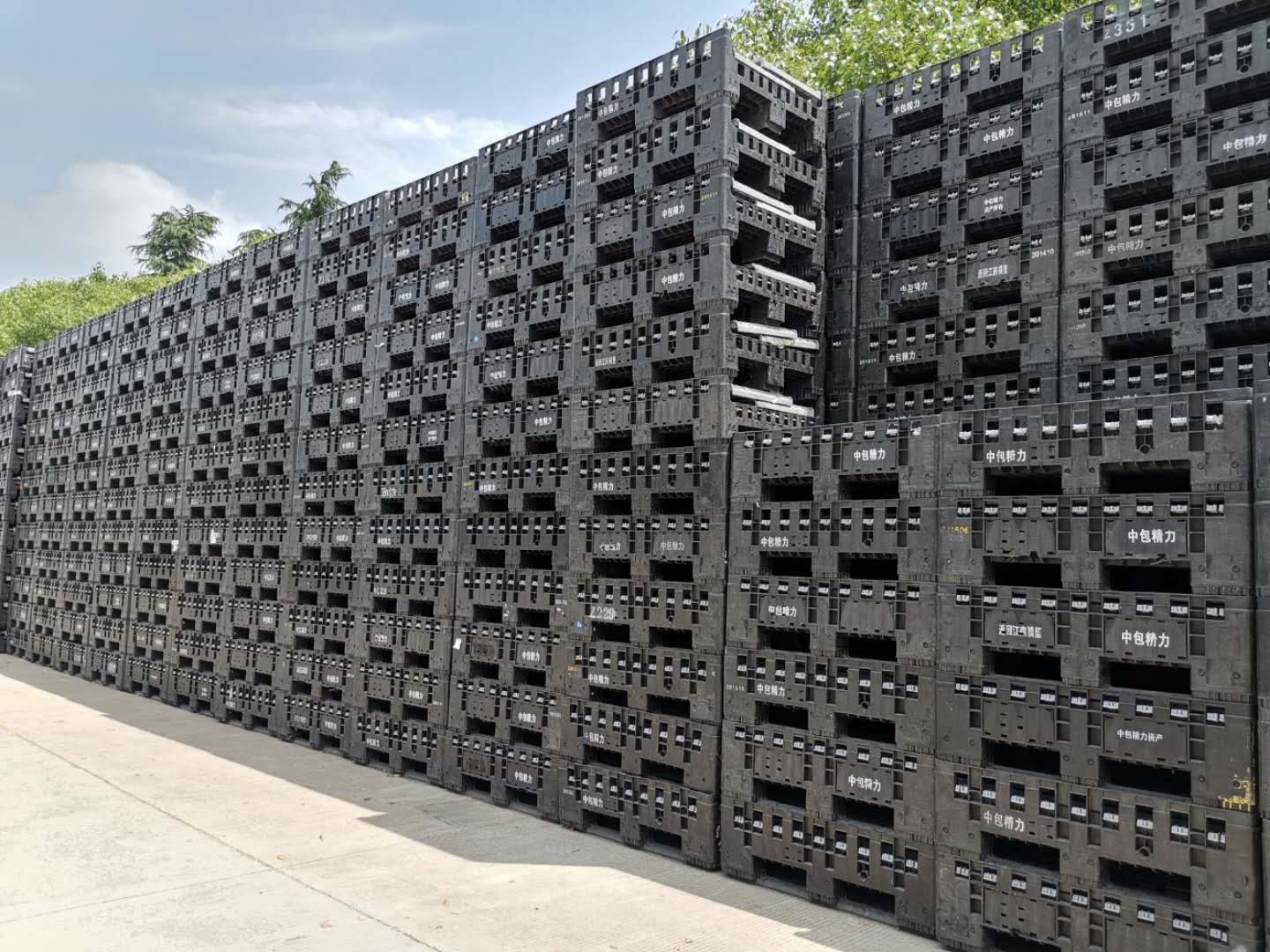 Plastic Pallet Bin Heavy Duty Stackable Container for Industrial Storage Warehouse and Material Handling