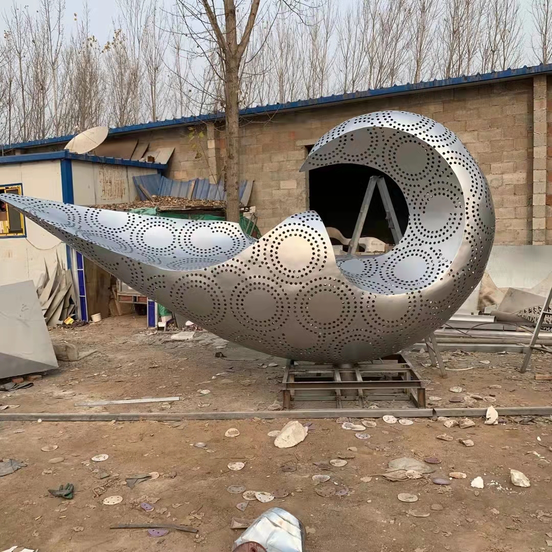 Velká nerezová ocelová spirálová socha na míru abstraktní zrcadlo venkovní zahradní umění krajina zvířata
