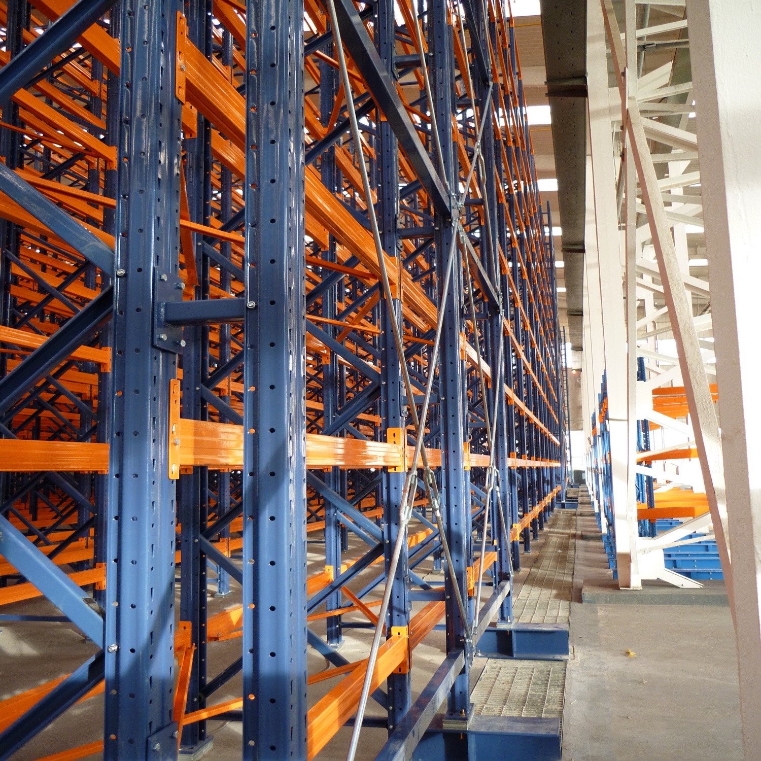 Instalace skladu ASRS 1