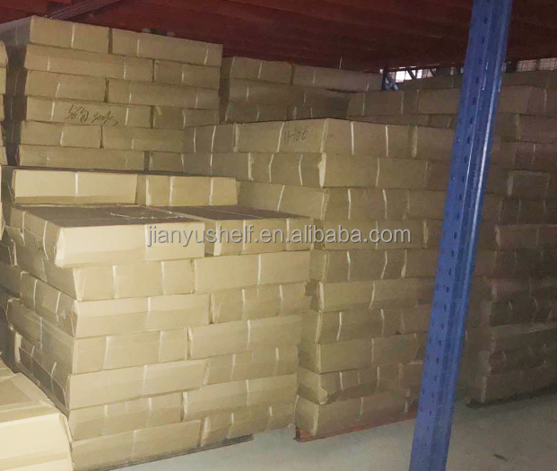 Balení regálů pro export 3