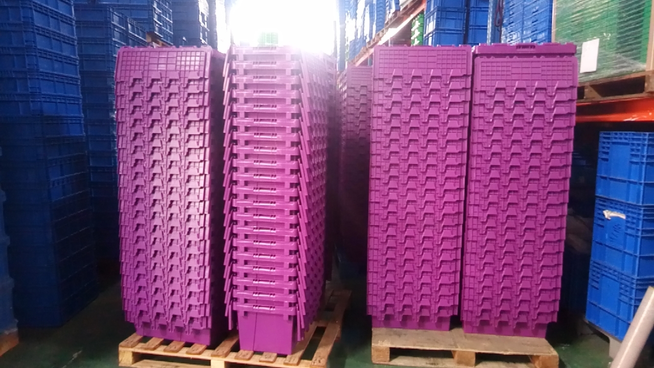 Logistická manipulace palet