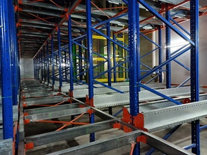 Přizpůsobený systém automatického vyhledávání skladovacích prostor ASRS Smart Pallet Racking
